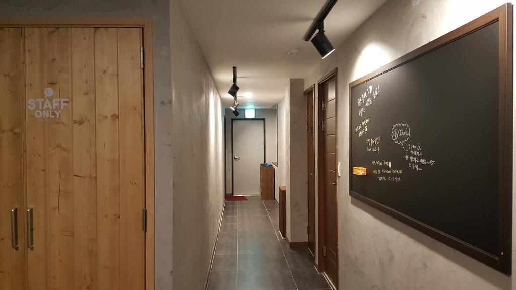 Sky Island Guesthouse Пусан Номер фото